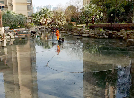 呼和浩特景观池淤泥清理